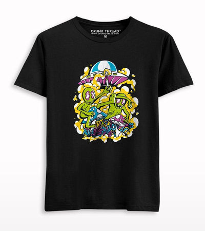 Alien on psychedelic mushroom T-shirt - Crunk Thread