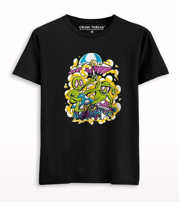 Alien on psychedelic mushroom T-shirt